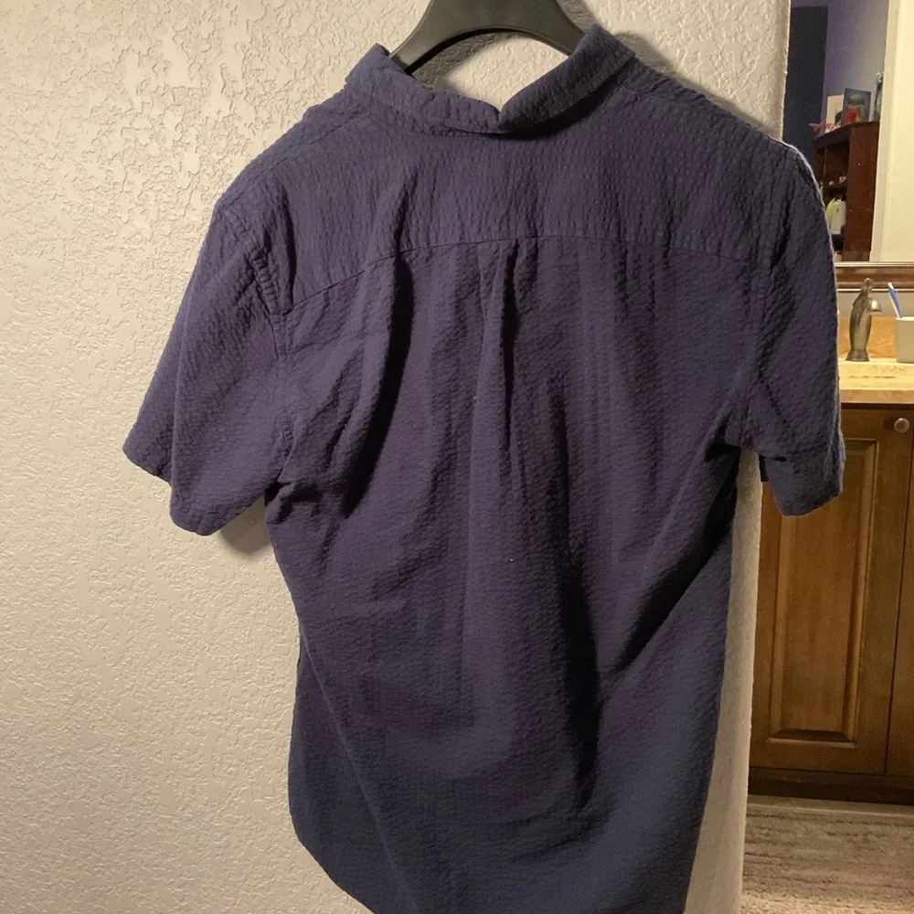 Men’s gap button down - Picture 2 of 2